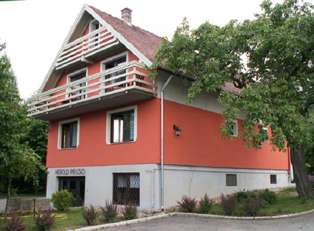 Herold Panzió Dunabogdány Buitenkant foto