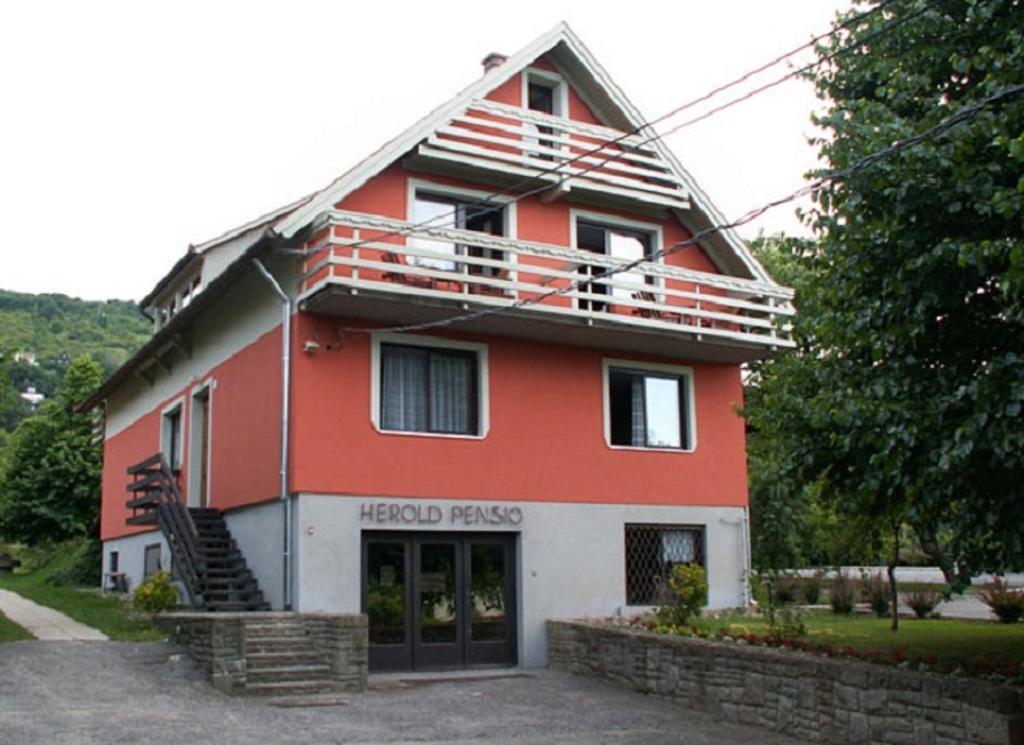 Herold Panzió Dunabogdány Buitenkant foto